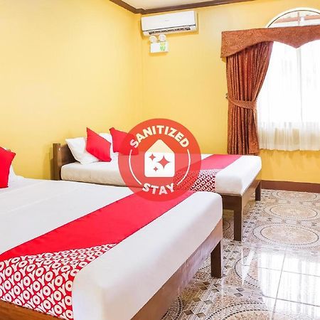 Oyo 422 Villa Emilia Pension House Panglao-stad Buitenkant foto