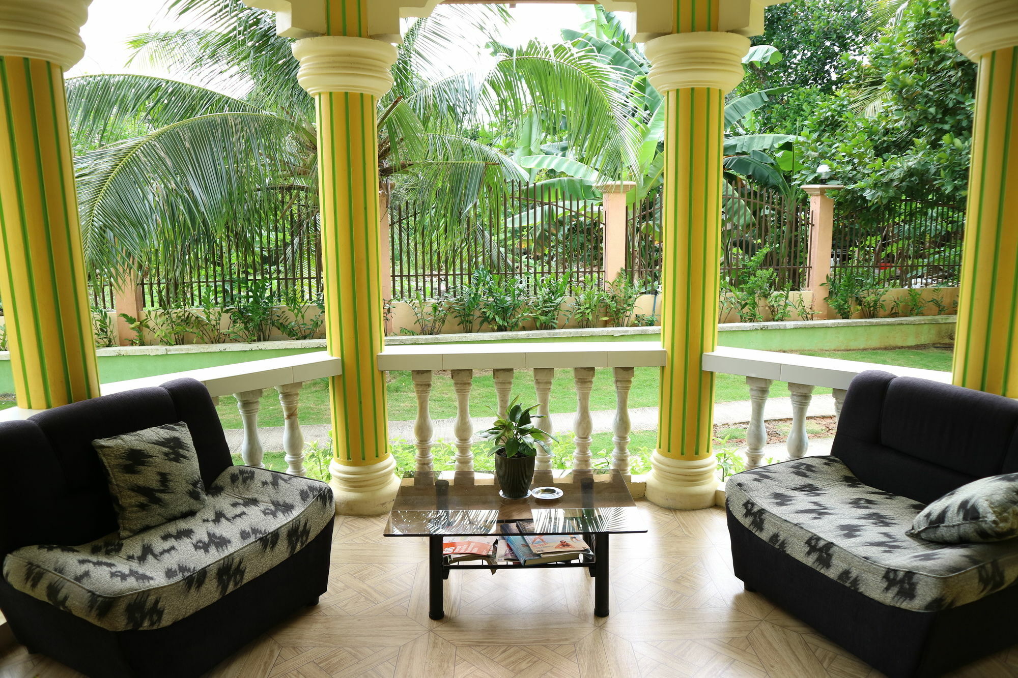 Oyo 422 Villa Emilia Pension House Panglao-stad Buitenkant foto