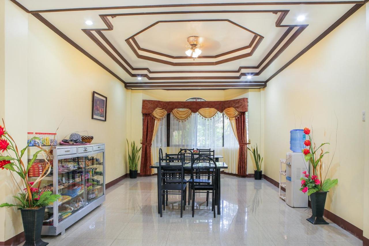 Oyo 422 Villa Emilia Pension House Panglao-stad Buitenkant foto