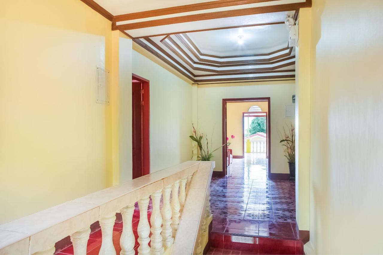 Oyo 422 Villa Emilia Pension House Panglao-stad Buitenkant foto
