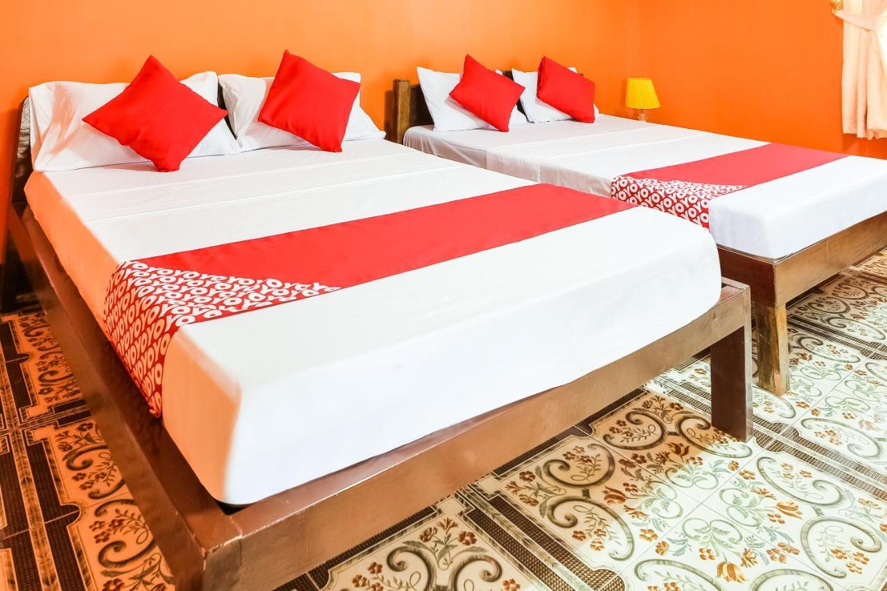 Oyo 422 Villa Emilia Pension House Panglao-stad Buitenkant foto
